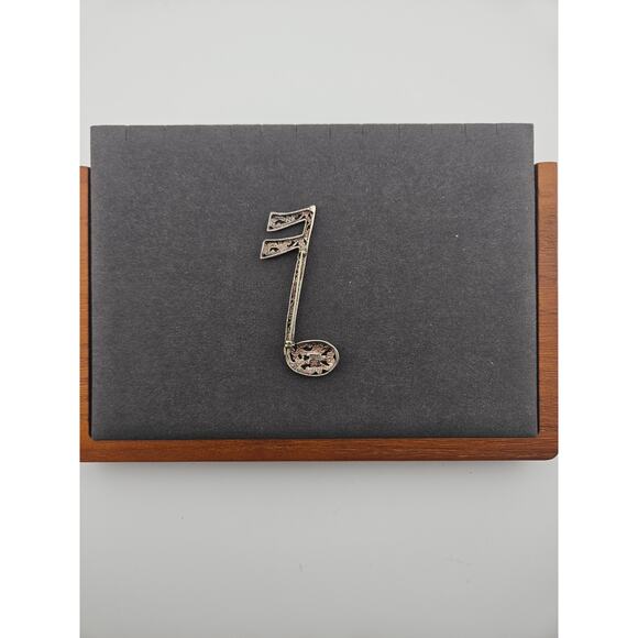 Vintage Jezlaine Music Clef Note Brooch in Sterling Silver - Picture 2 of 4
